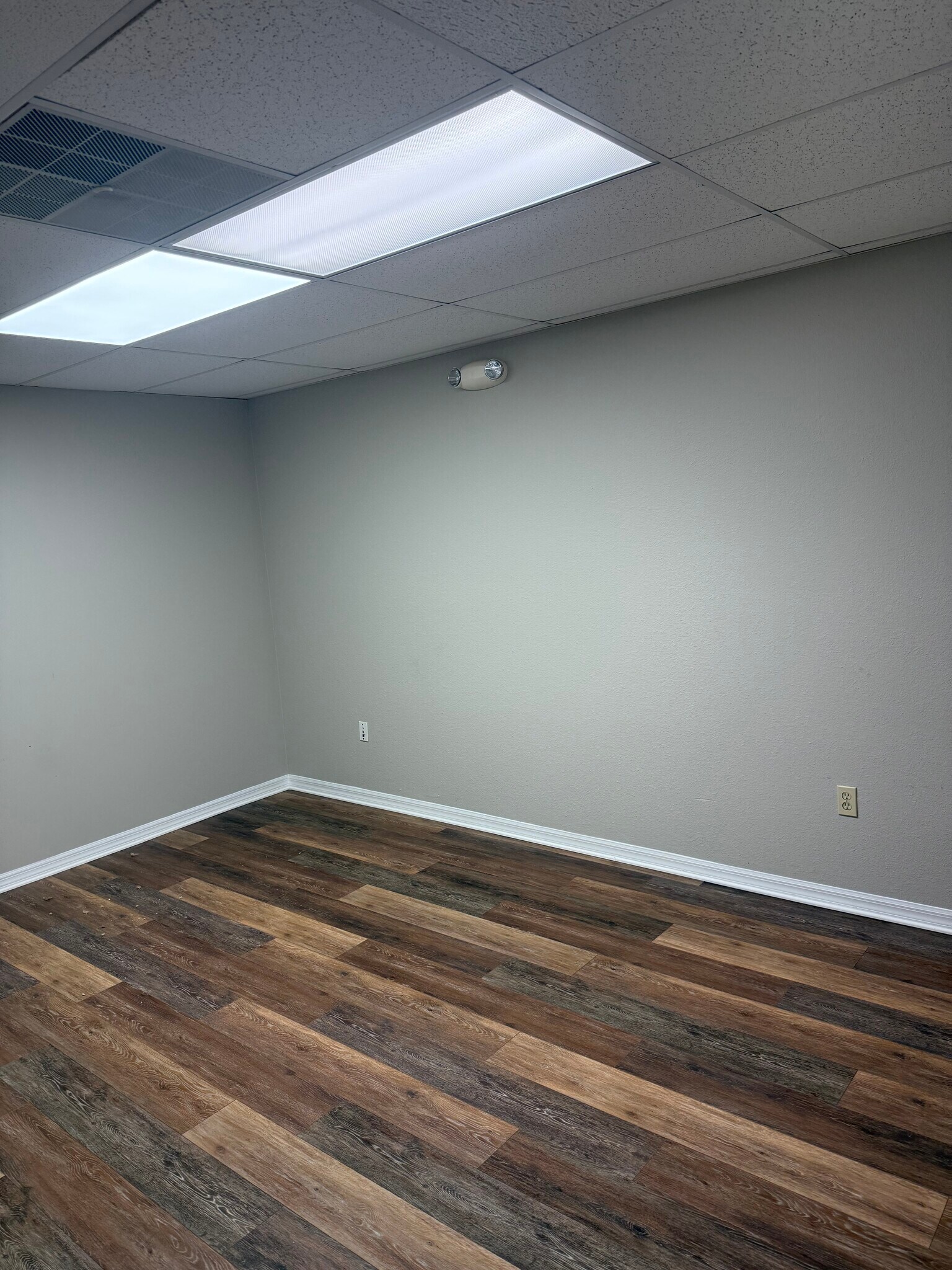 5304 S Florida Ave, Lakeland, FL à louer Photo intérieure– Image 1 sur 2