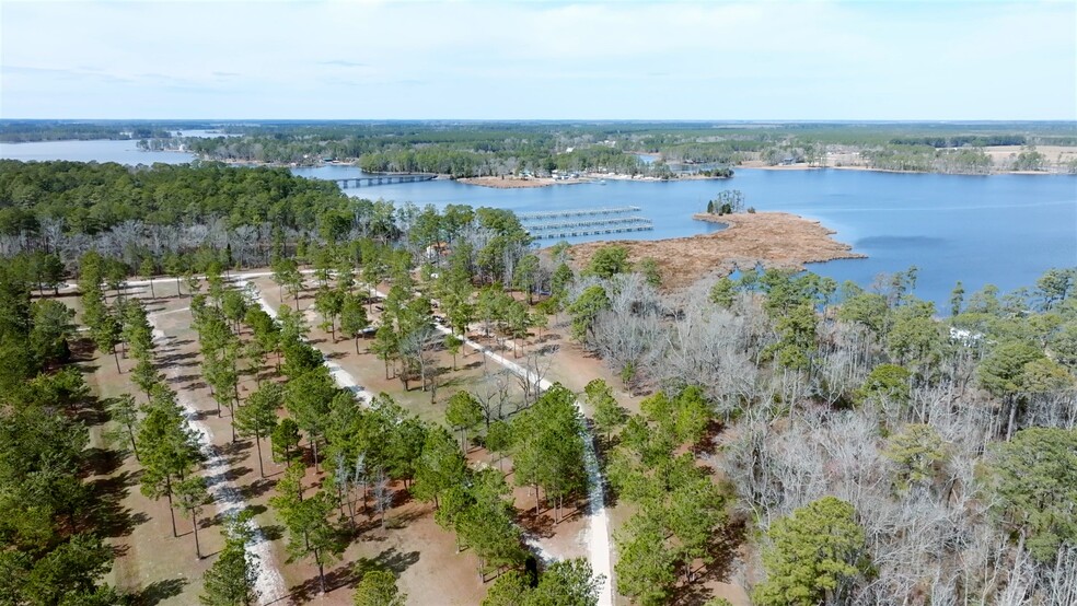 577 Hoff Rd, Belhaven, NC à vendre - Vidéo sur l’annonce professionnelle – Image 2 sur 110