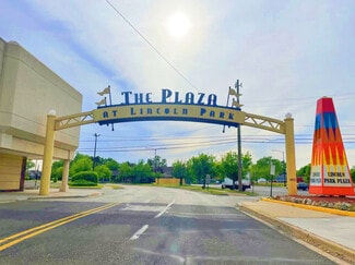 Plus de détails pour 3574-3760 Fort St, Lincoln Park, MI - Bureau/Local commercial, Local commercial à louer