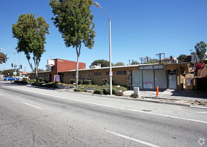 1900-1906 S Atlantic Blvd, Monterey Park, CA à louer - Photo principale – Image 1 sur 4
