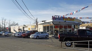 Plus de détails pour 110 Sunrise Hwy, West Islip, NY - Local d'activités à louer