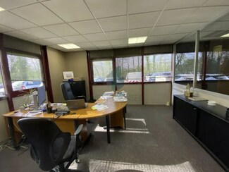 Plus de détails pour Bureau à vendre
