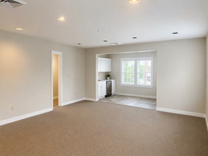 413 Alfred Rd, Biddeford, ME à louer Photo intérieure– Image 1 sur 8
