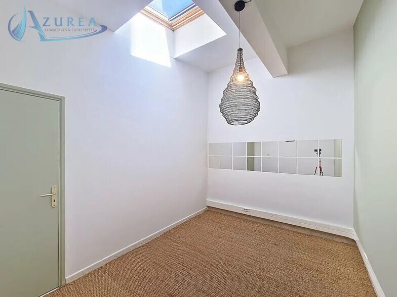 Bureau dans Nice à louer - Photo de l’immeuble – Image 3 sur 9