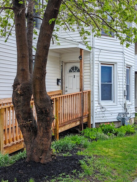 105 Madison Ave, Endicott, NY à vendre - Photo de l’immeuble – Image 3 sur 29