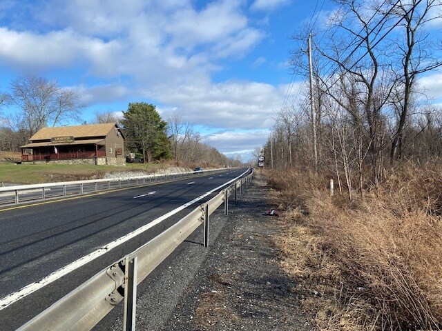 3150 US-9W, Highland, NY à vendre - Photo de l’immeuble – Image 2 sur 10