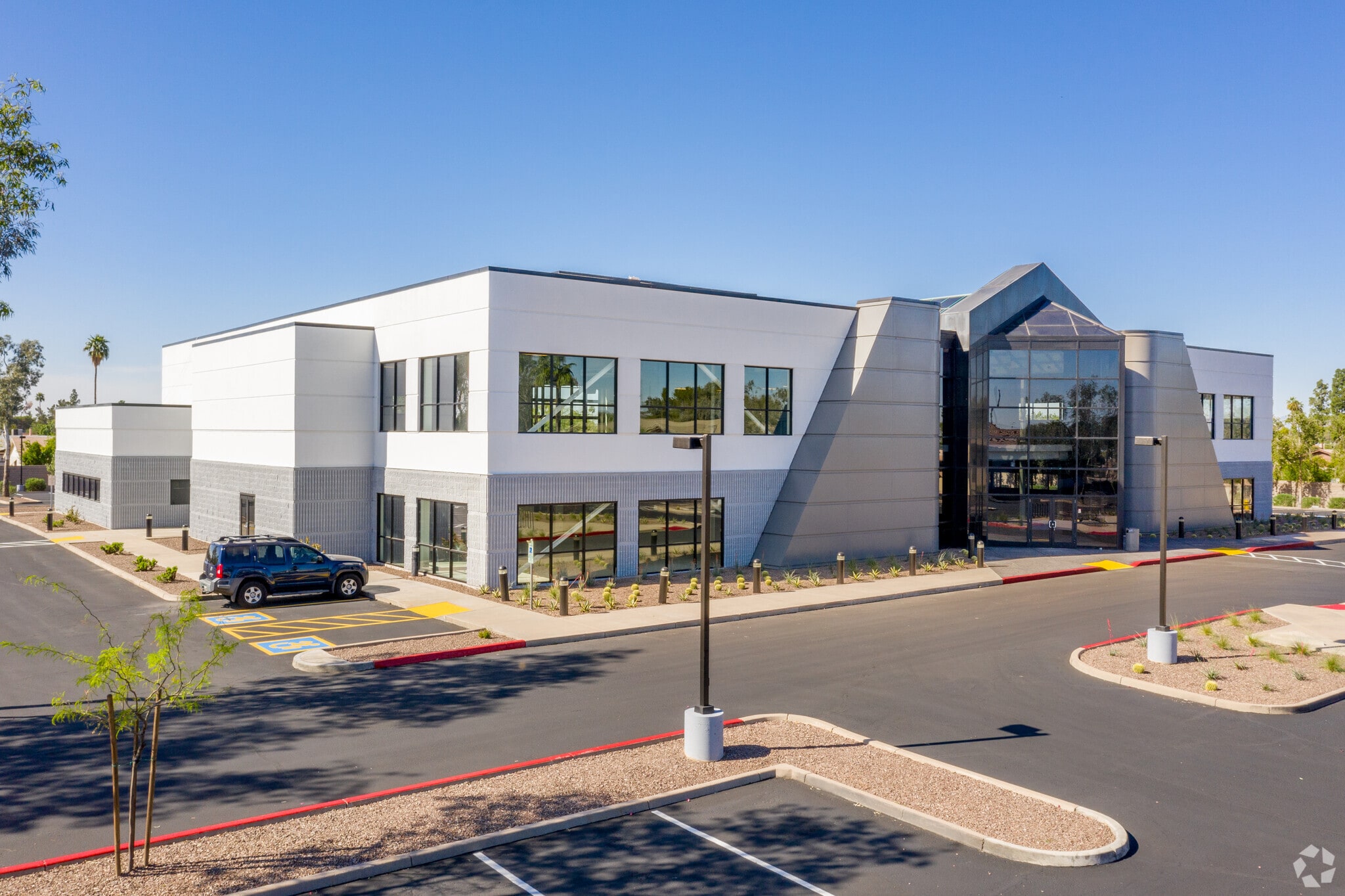 2145 E Baseline Rd, Tempe, AZ à vendre Photo principale– Image 1 sur 25