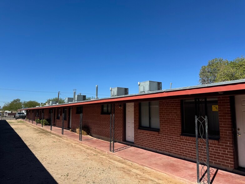 1634 N Beverly Ave, Tucson, AZ à vendre - Photo de l’immeuble – Image 2 sur 21