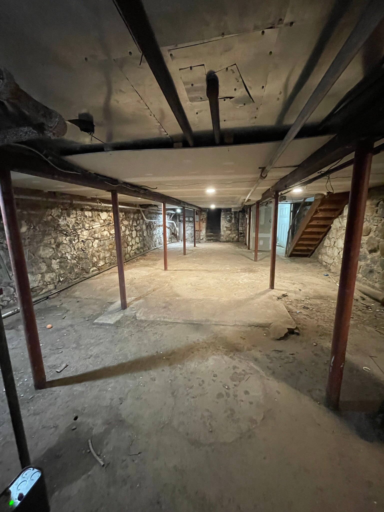 9703 101st Ave, Jamaica, NY à louer Autre– Image 1 sur 5