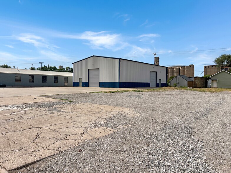 614 Choctaw st, Alva, OK à vendre - Photo de l’immeuble – Image 3 sur 16