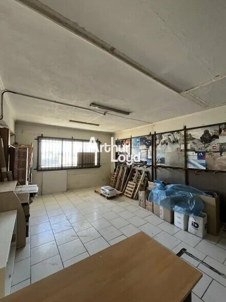 Local commercial dans Antibes à vendre - Photo de l’immeuble – Image 3 sur 6