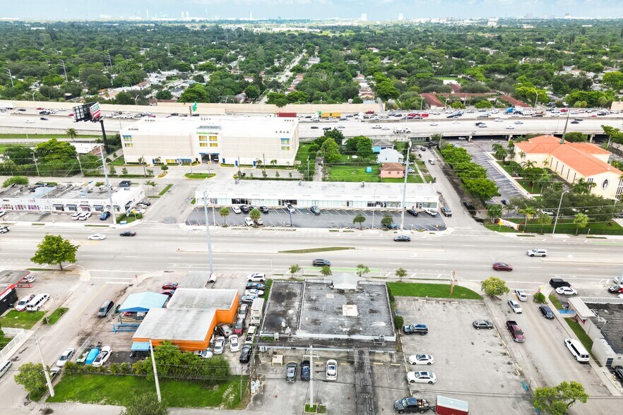 13242 NW 7th Ave, Miami, FL à vendre - Photo de l’immeuble – Image 3 sur 22
