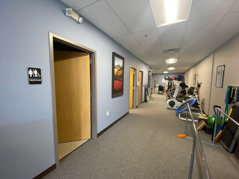 7200 Dan Hoey Rd, Dexter, MI à vendre - Photo intérieure – Image 3 sur 7