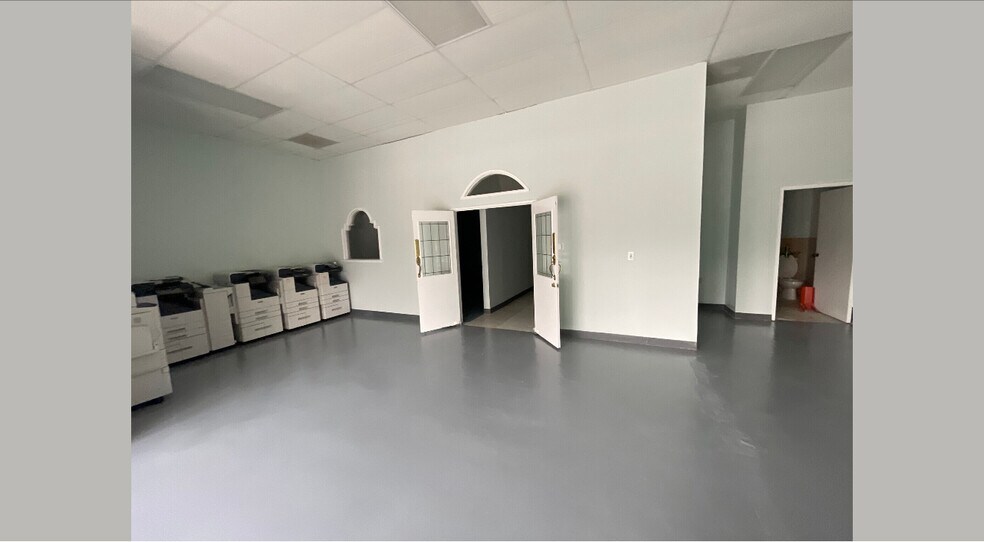 14502 Richmond Ave, Houston, TX à louer - Photo de l’immeuble – Image 3 sur 16