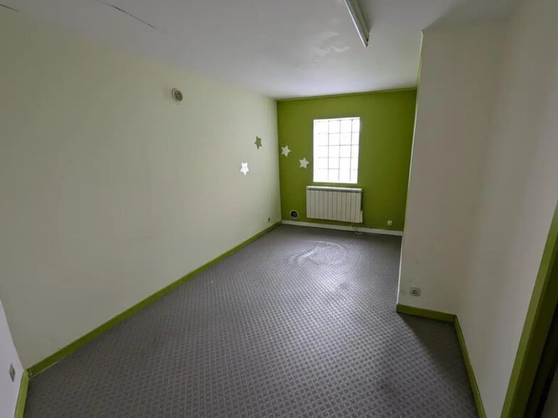 Local commercial dans Châtellerault à louer - Photo de l’immeuble – Image 1 sur 4