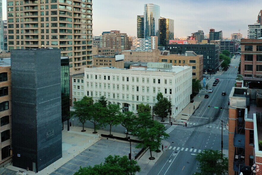 607 W Fulton St, Chicago, IL à louer - Aérien – Image 2 sur 5