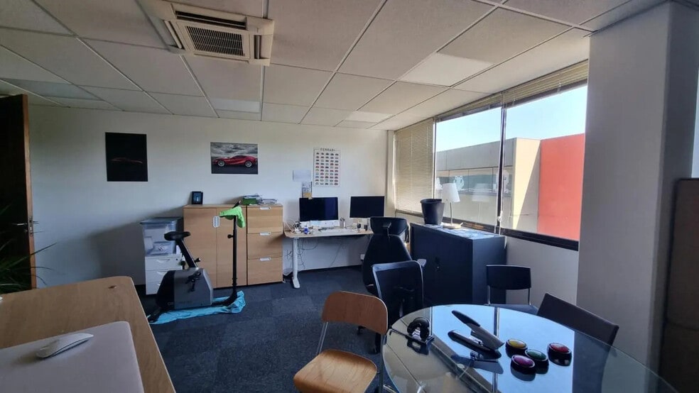 Bureau dans Bruges à vendre - Photo intérieure – Image 2 sur 3