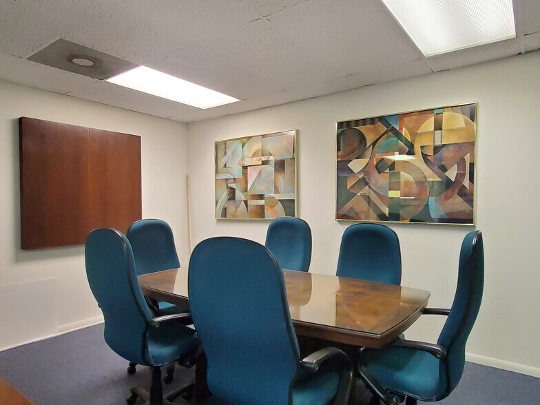 960 Saratoga Ave, San Jose, CA à louer - Photo intérieure – Image 3 sur 20
