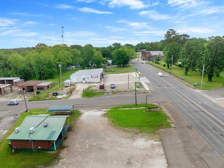309 E Washington St, Idabel, OK à vendre - Photo de l’immeuble – Image 3 sur 21