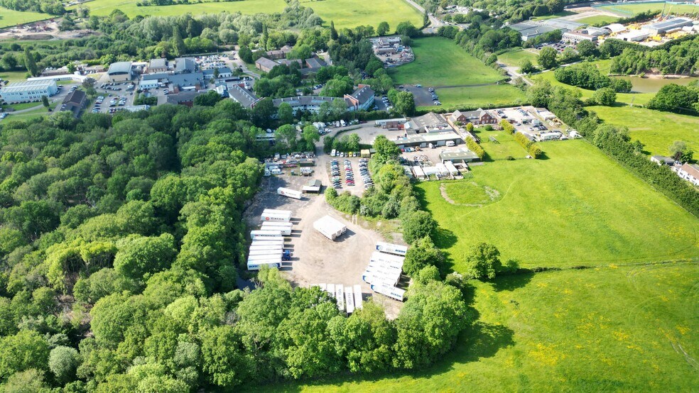 Oxford Rd, Ryton On Dunsmore à vendre - Photo de l’immeuble – Image 3 sur 9