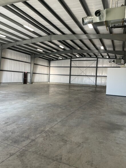 185 Warren Ave, Westbrook, ME à louer - Photo intérieure – Image 2 sur 4