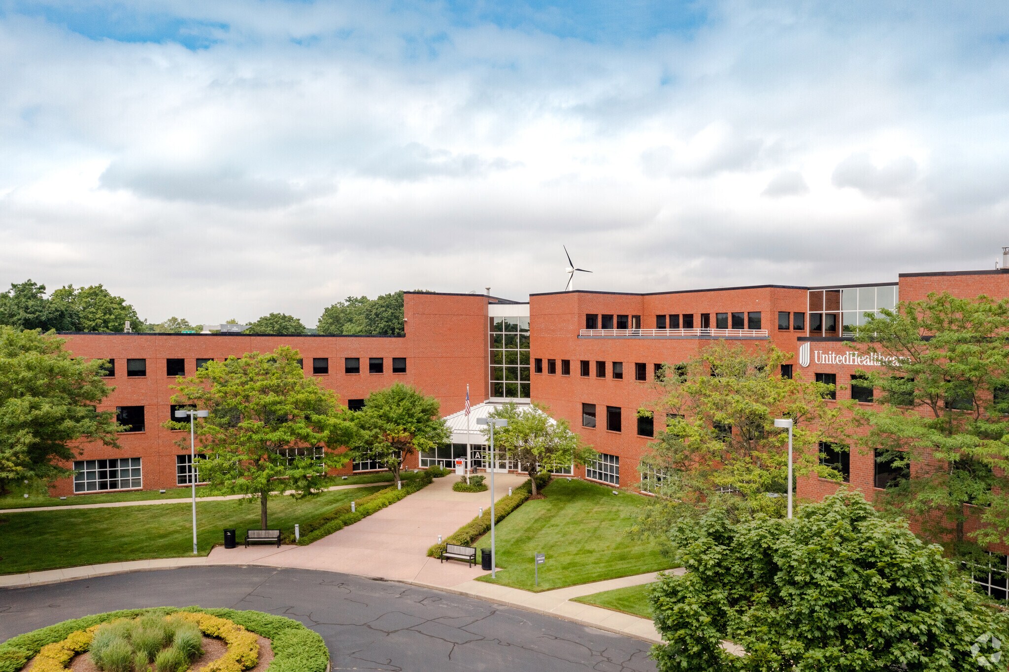 475 Kilvert St, Warwick, RI à louer Photo de l’immeuble– Image 1 sur 10