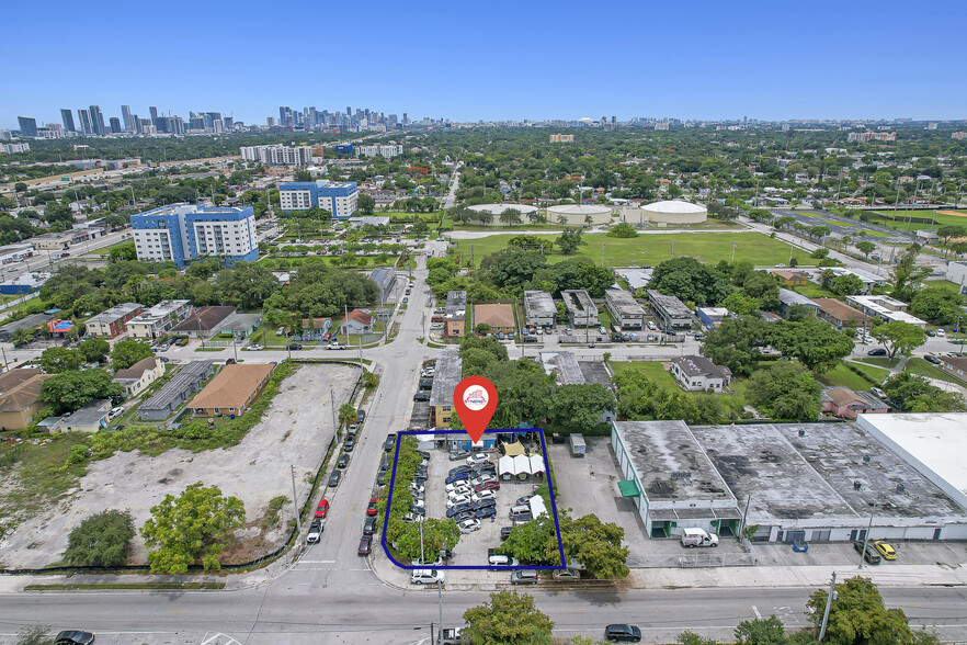 808 NW 71st St, Miami, FL à vendre - Photo de l’immeuble – Image 2 sur 10