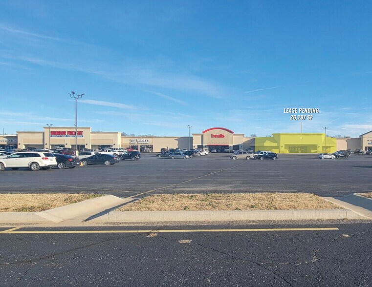 1307 Southern Hills Ctr, West Plains, MO à louer - Photo de l’immeuble – Image 2 sur 8