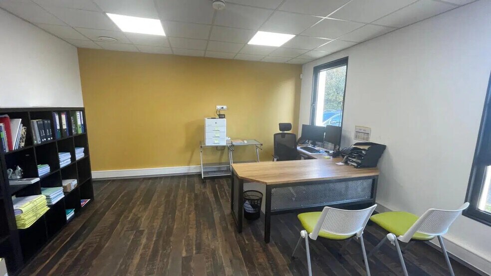 Bureau dans Viriat à louer - Photo de l’immeuble – Image 1 sur 15