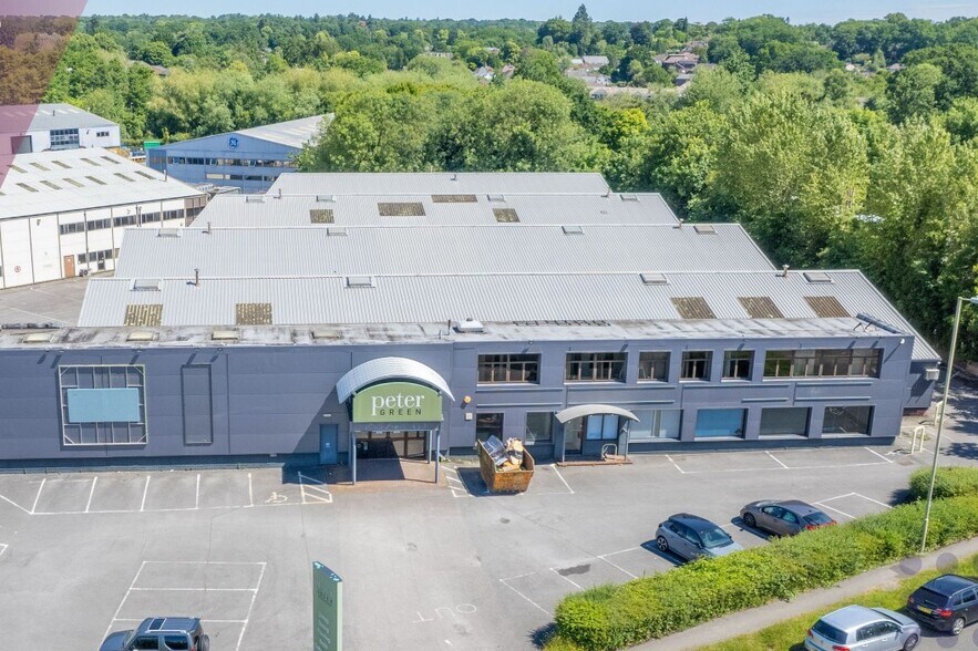 School Ln, Eastleigh à vendre - Photo principale – Image 1 sur 1