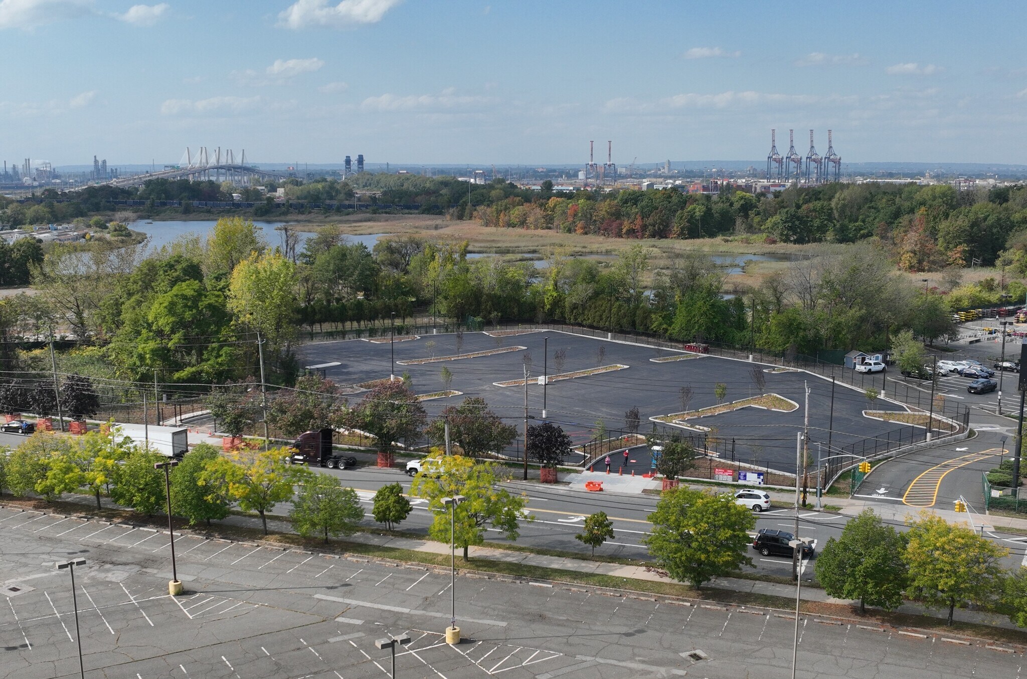 2505 Forest Ave, Staten Island, NY à louer Photo principale– Image 1 sur 17