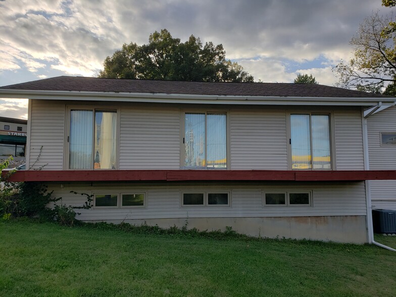 2001 W Monroe St, Springfield, IL à louer - Photo de l’immeuble – Image 2 sur 7