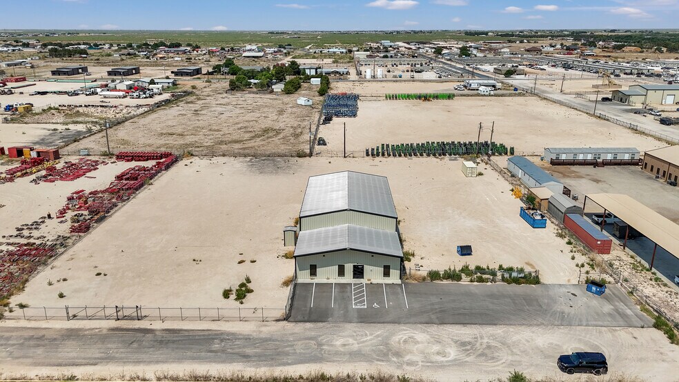 11424 W County Road 35, Midland, TX à louer - Photo de l’immeuble – Image 2 sur 11