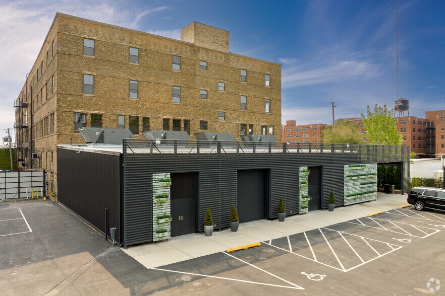 1414 S Western Ave, Chicago, IL à louer - Photo principale – Image 1 sur 26