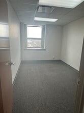 3100 E 45th St, Cleveland, OH à louer Photo intérieure– Image 2 sur 3