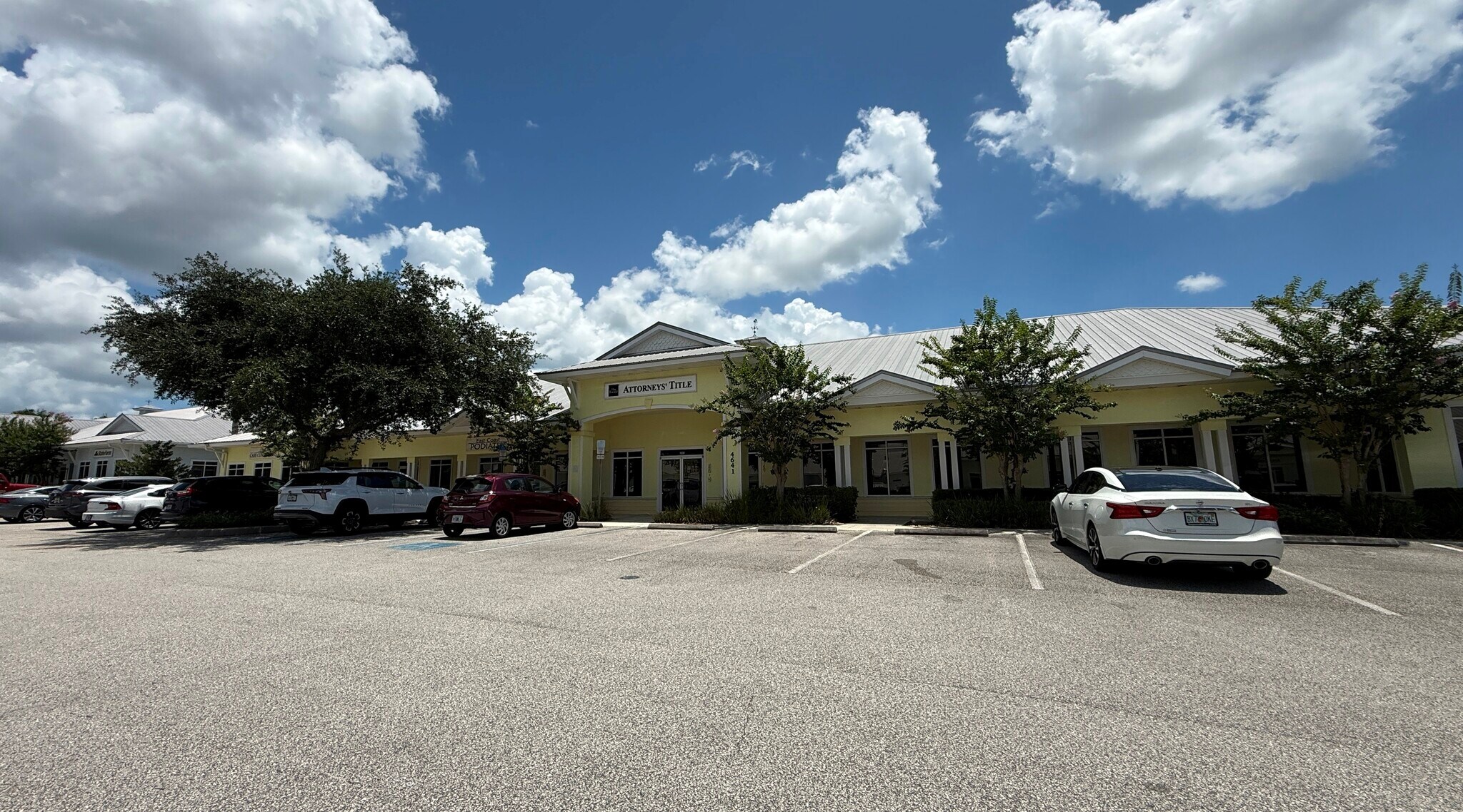 4641 Clyde Morris Blvd, Port Orange, FL à louer Photo de l’immeuble– Image 1 sur 9