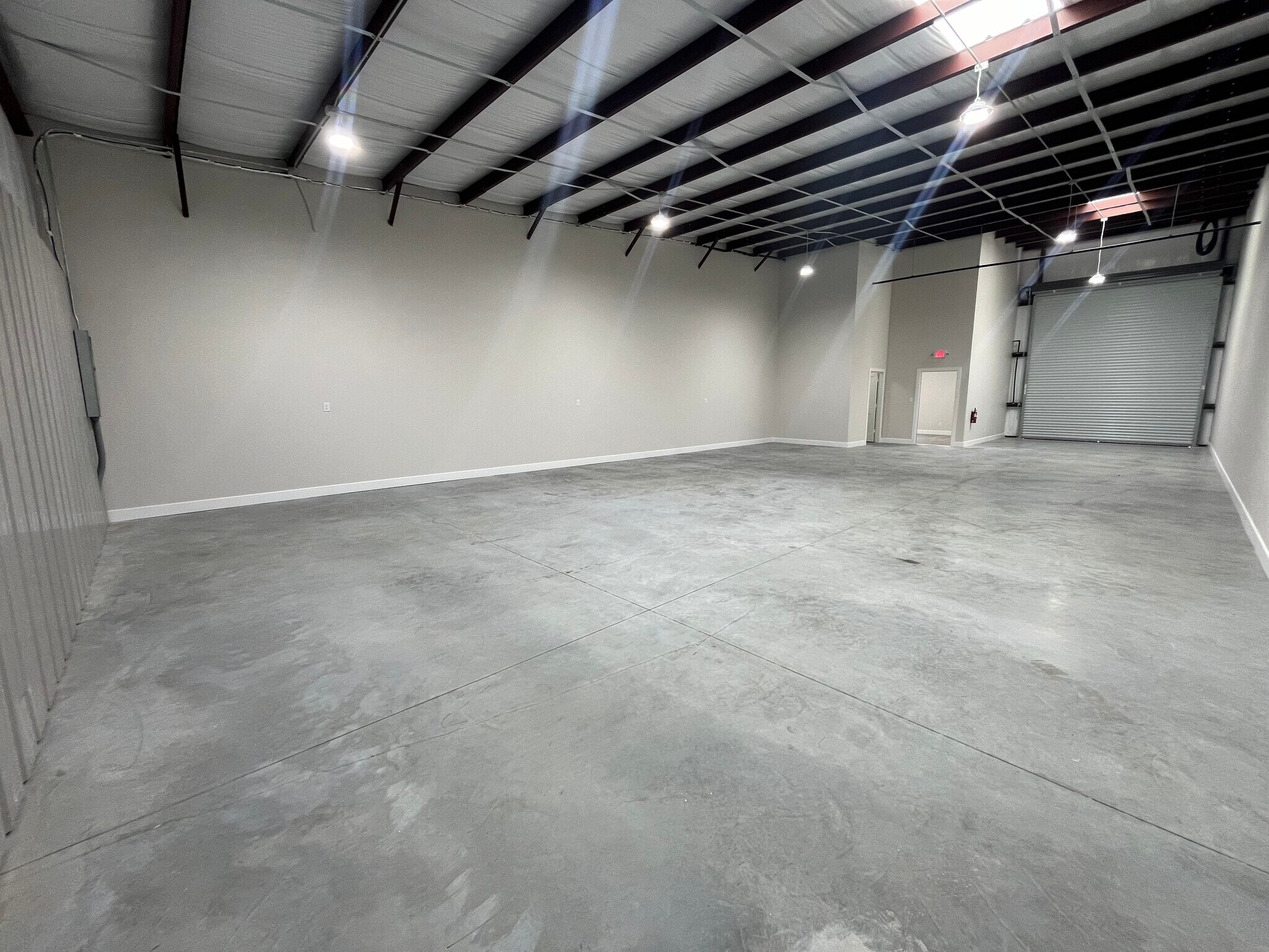 21631 Rhodes Rd, Spring, TX à louer Photo de l’immeuble– Image 1 sur 19