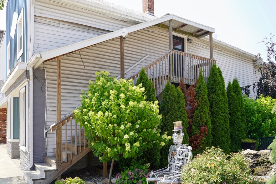 119 E Toledo St, Fremont, IN à louer - Photo de l’immeuble – Image 3 sur 7