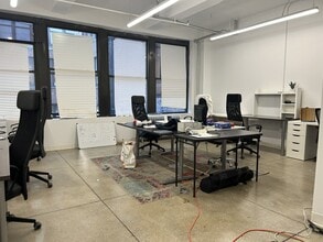 262 W 38th St, New York, NY à louer Photo intérieure– Image 1 sur 2