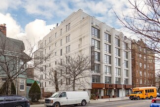 Plus de détails pour 1930 Bedford Ave, Brooklyn, NY - Bureau/Local commercial à louer