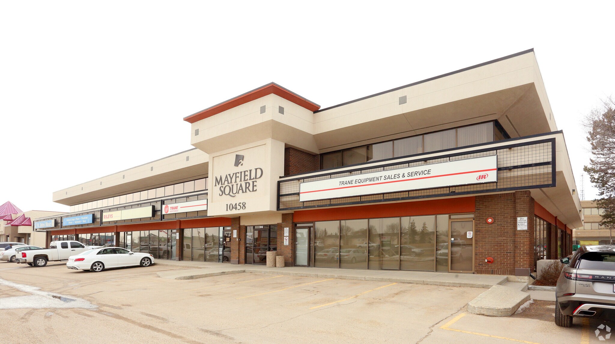 10454-10458 Mayfield Rd NW, Edmonton, AB à louer Photo de l’immeuble– Image 1 sur 3