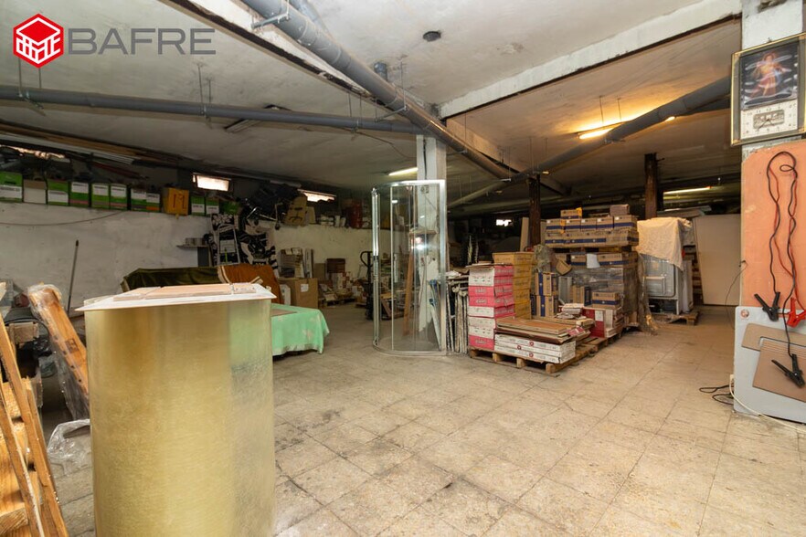 Immeuble residentiel dans Madrid, Madrid à vendre - Photo intérieure – Image 2 sur 2