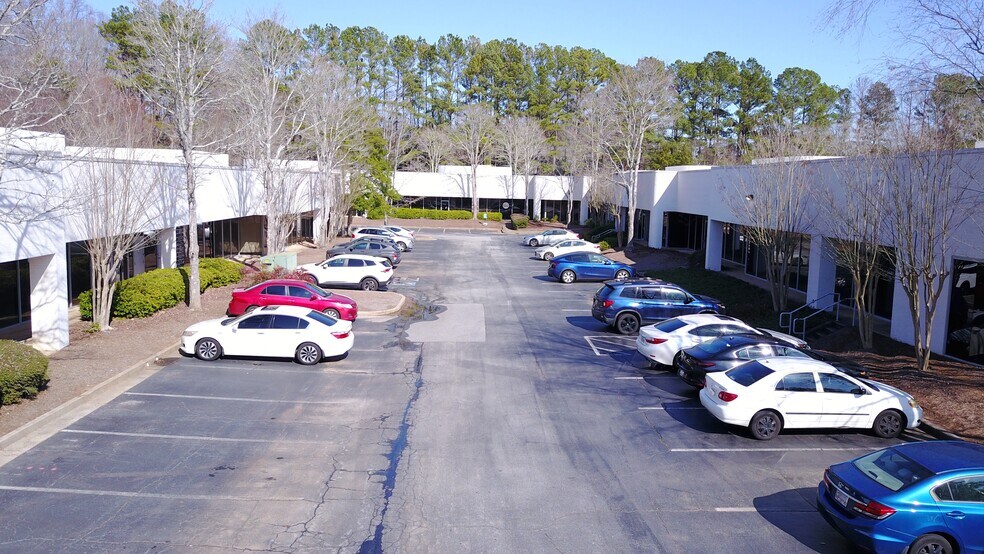 3880 Holcomb Bridge Road, Norcross, GA à louer - Photo de l’immeuble – Image 2 sur 13