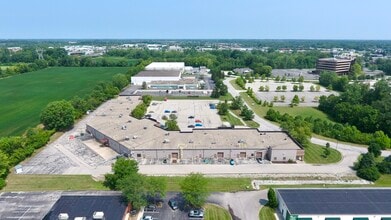 8902 Vincennes Cir, Indianapolis, IN à louer Aérien– Image 2 sur 12