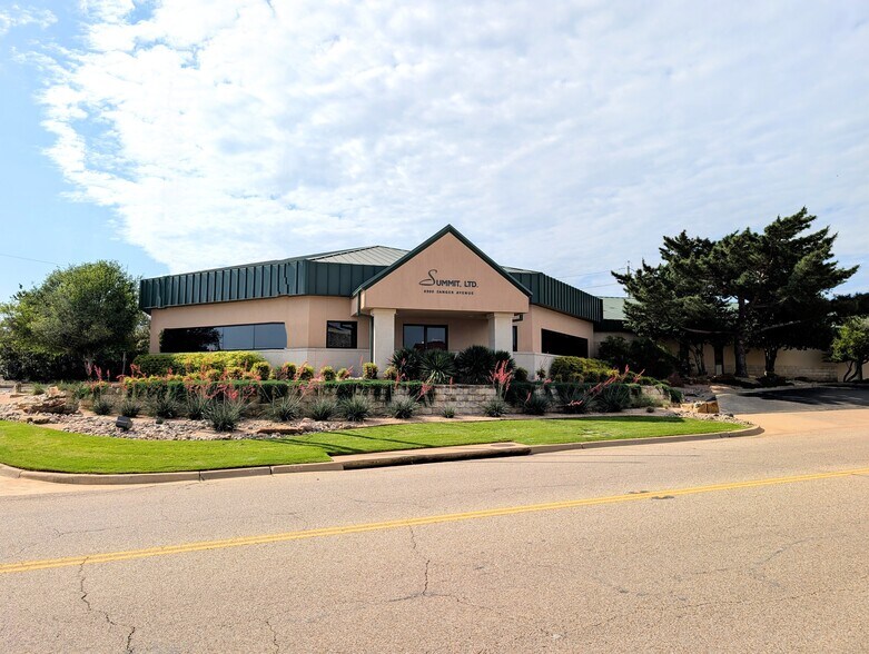 6900 Sanger Ave, Waco, TX à vendre - Photo principale – Image 1 sur 18