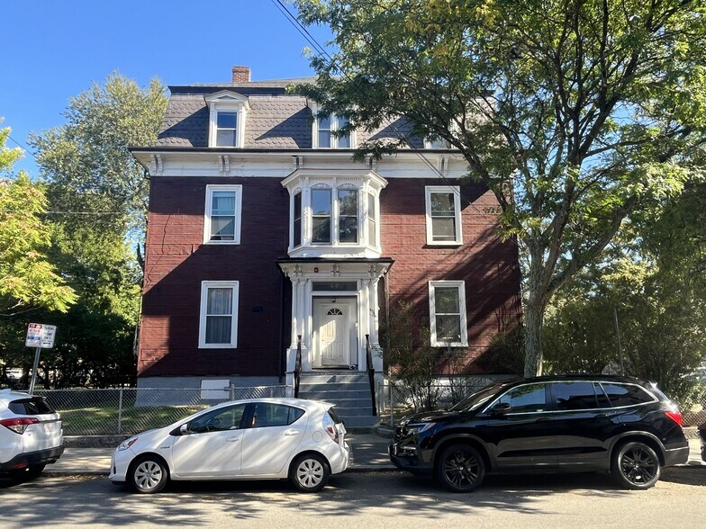 15-Unit Multifamily - Cambridge portefeuille de 2 biens à vendre sur LoopNet.fr - Photo de l’immeuble – Image 2 sur 20