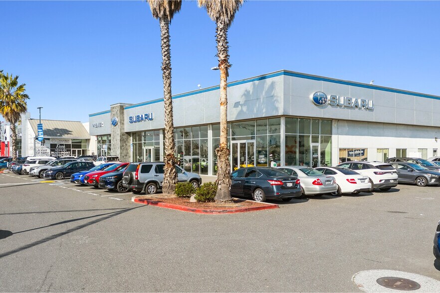5601-5701 Cushing Pky, Fremont, CA à vendre - Photo de l’immeuble – Image 3 sur 6