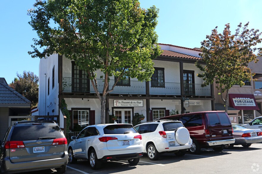 281 Hartz Ave, Danville, CA à louer - Photo de l’immeuble – Image 3 sur 5