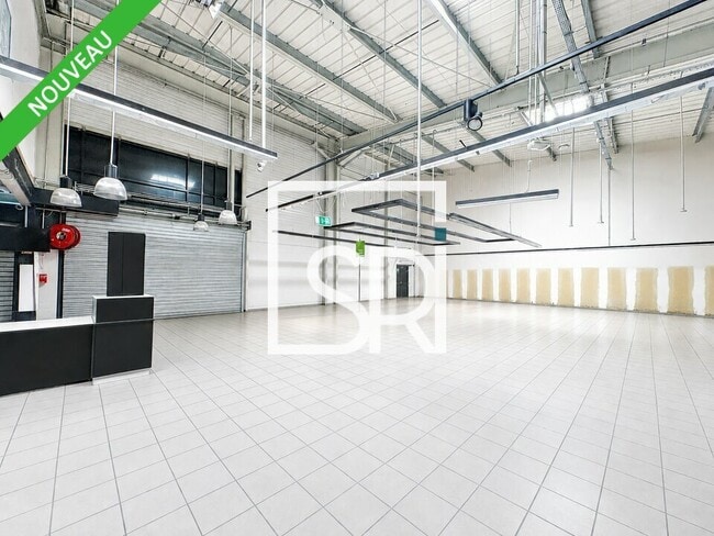 Plus de détails pour 135 Rue Anatole France, Clermont-Ferrand - Local commercial à louer