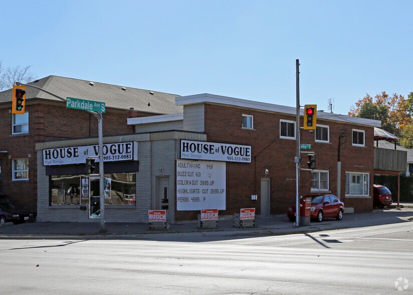 2340 King St E, Hamilton, ON à vendre - Photo principale – Image 1 sur 3